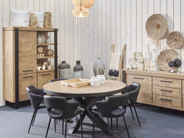 séjour lumineux avec mobilier contemporain aux lignes épurées et teintes naturelles