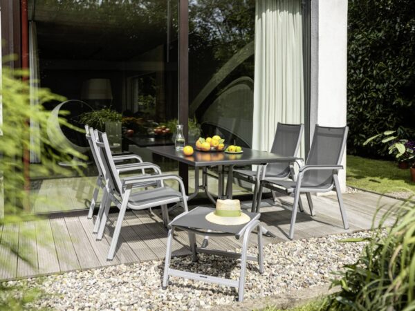 fauteuil d’extérieur KETTLER Basic Plus avec structure en aluminium et toile respirante pour une assise confortable