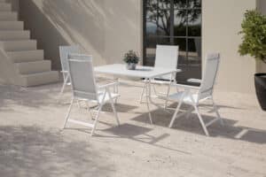 Table pliante KETTLER Boulevard, mobilier extérieur pratique et compact.