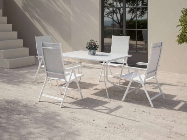 Table pliante KETTLER Boulevard, mobilier extérieur pratique et compact.