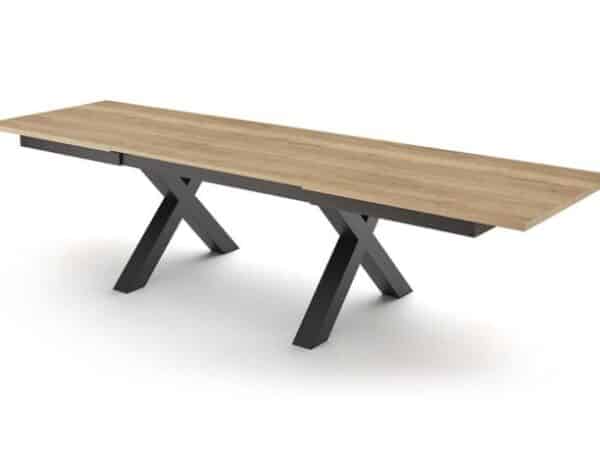 Table allongeable Colossus avec plateau extensible pour accueillir plus de convives.